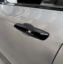 Cargar imagen en el visor de la galería, NINTE Tuning Carbon Exterior Door Handle Cover Trims 2025 - 2026 For Chevrolet Equinox - NINTE