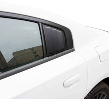 Laden Sie das Bild in den Galerie-Viewer, NINTE Black Side Window Air Vent Cover for Dodge Charger 2011-2021